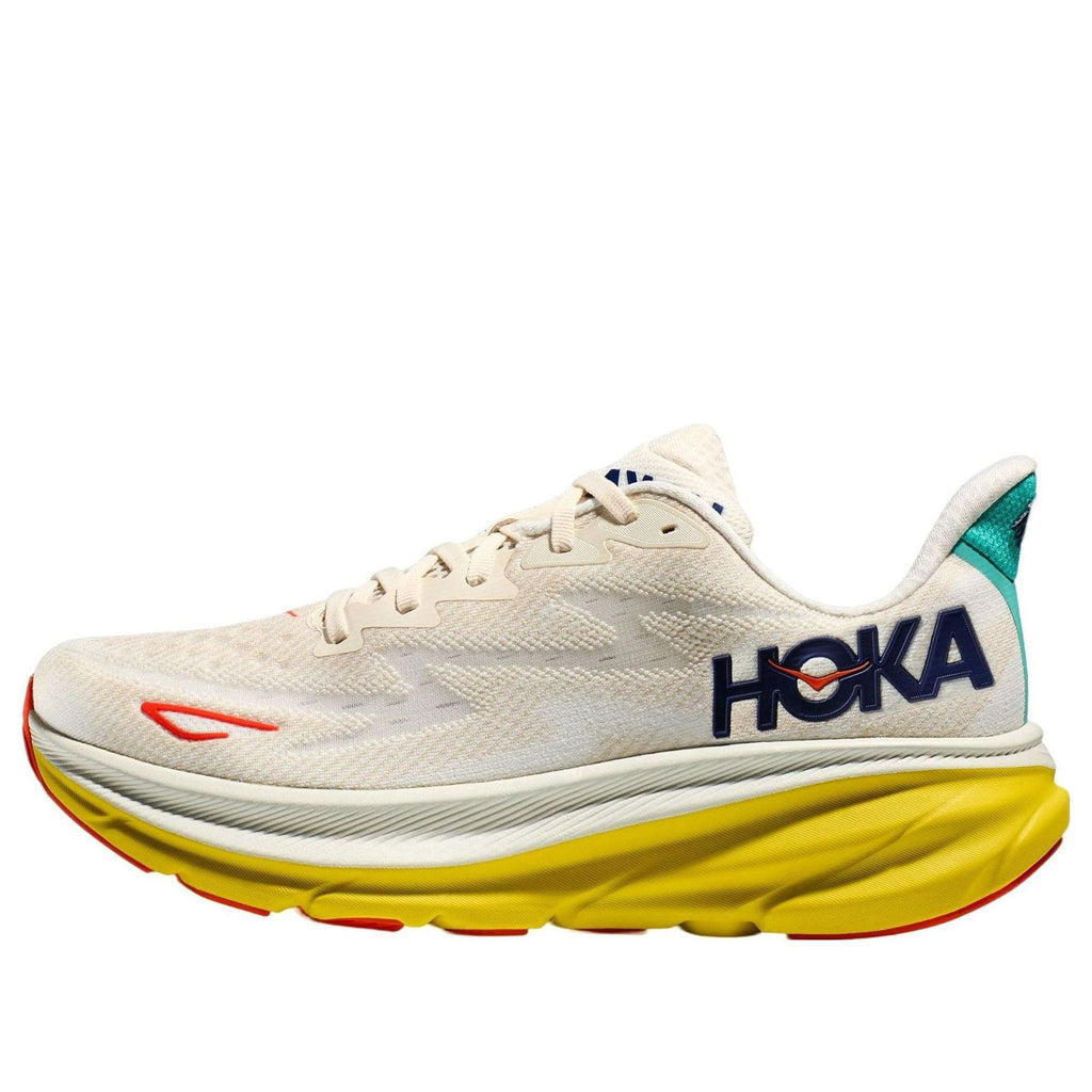 HOKA ONE ONE Clifton 9 'Crème Fruit de la Passion'