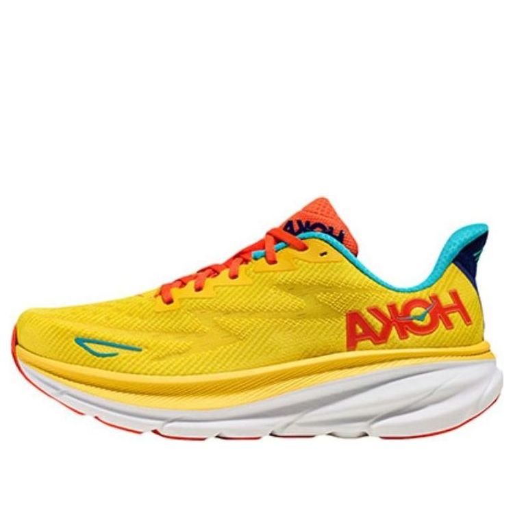 HOKA ONE ONE Clifton 9 'Fruit de la Passion Maïs'